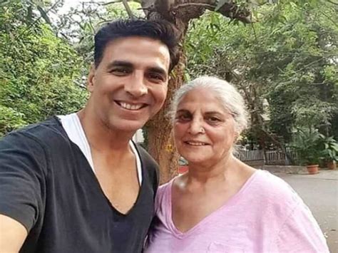 akshay kumar mom|aruna bhatia.